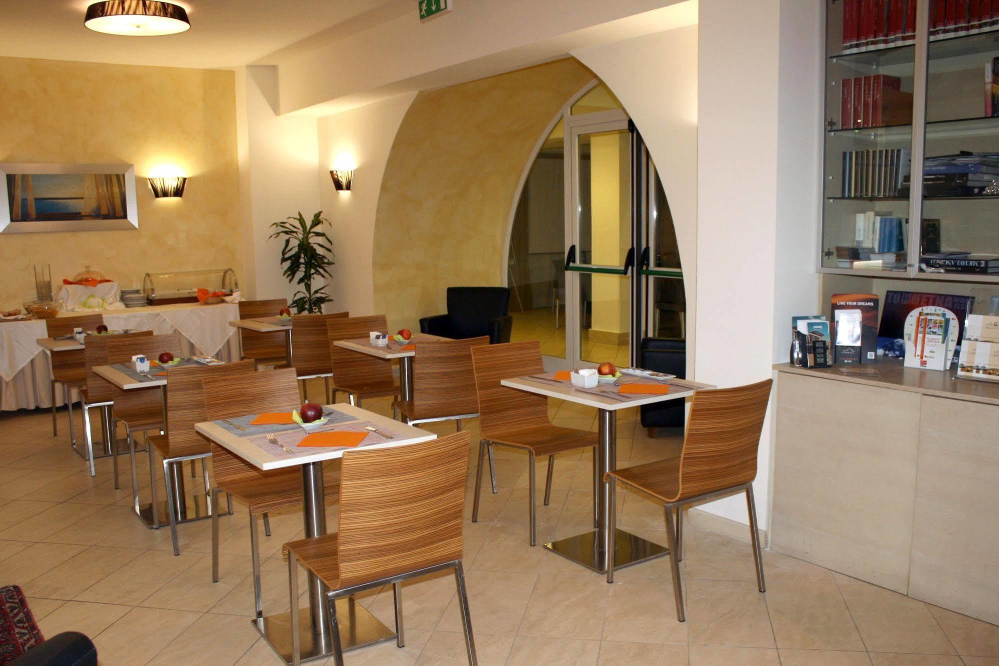 Hotel Villa Cibele Κατάνια Εξωτερικό φωτογραφία